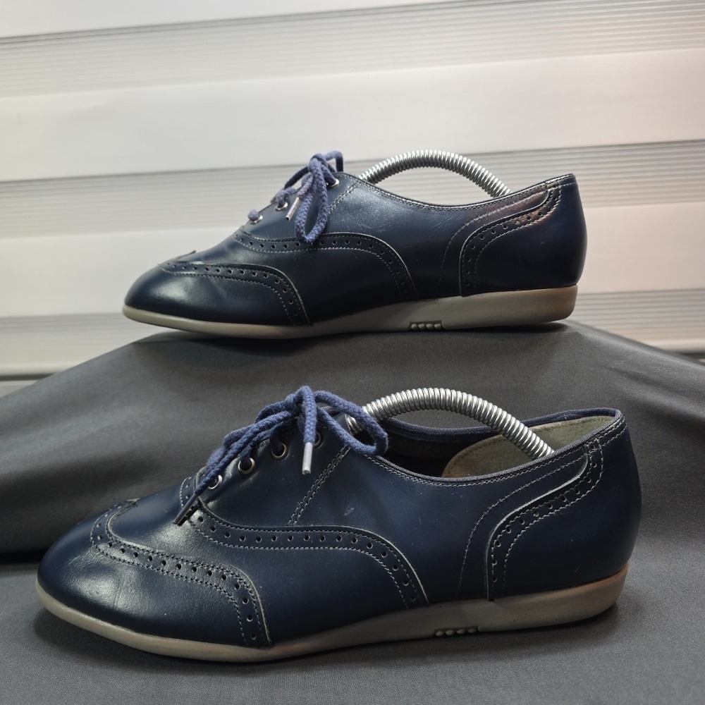 Vintage Willits Women's Oxfords Size US 8  Navy Cap Toe Grannycore‎ Academia